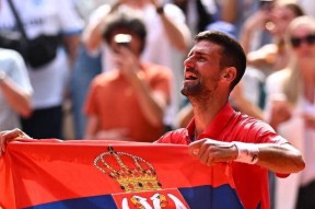 AYX-德约科维奇在加拿大队比赛中最后时刻胜出，出色发挥引发热议！上演精彩一战的简单介绍