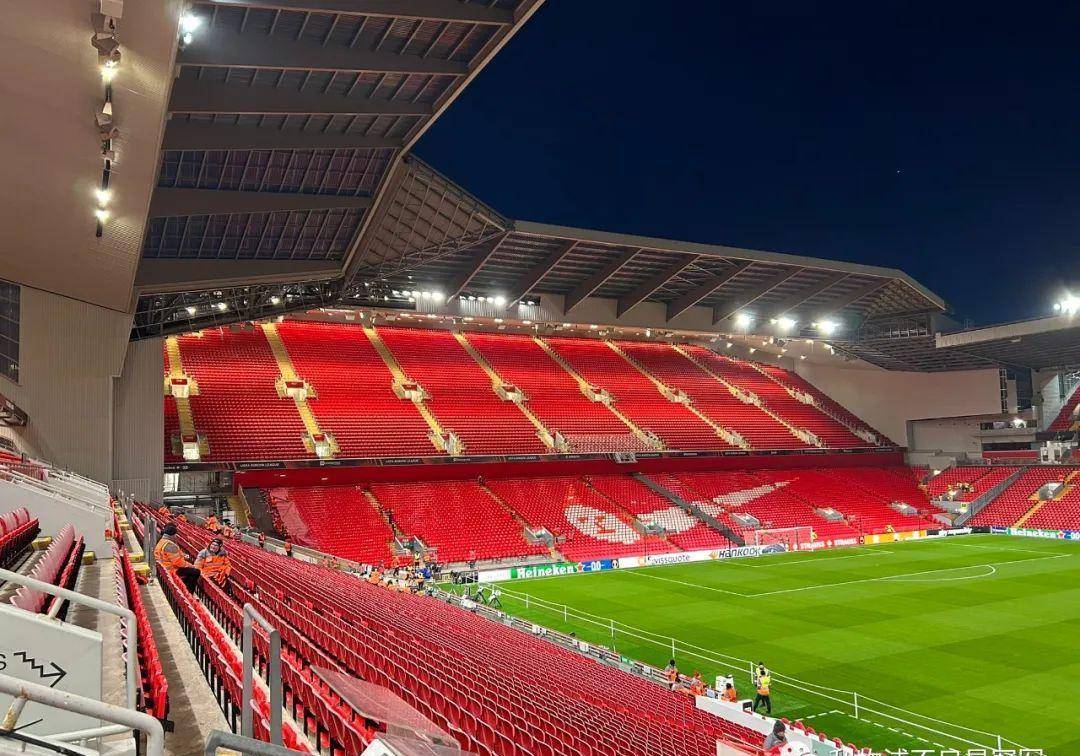 包含利物浦内部会议纪要流出——集结日造点机会，欧联使命明确，球探报告显示潜力的词条